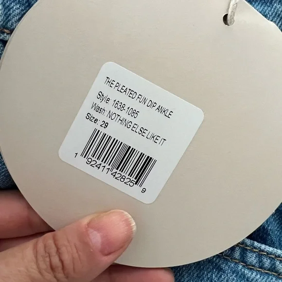 NWT MOTHER Snacks! High Rise Wide Leg Medium Wash Jeans sZ 29 - Picture 5 of 7